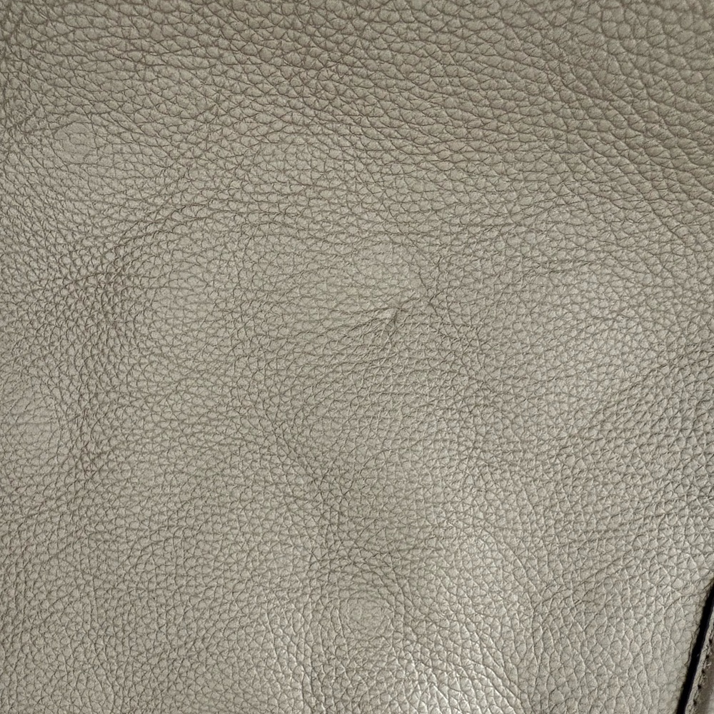 Coach Beige Leather Shoulder Bag with Gold Chain - Picture 6 of 11